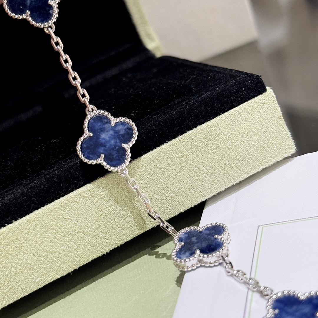 Van Cleef & Arpels Bracelet - DopestKickz