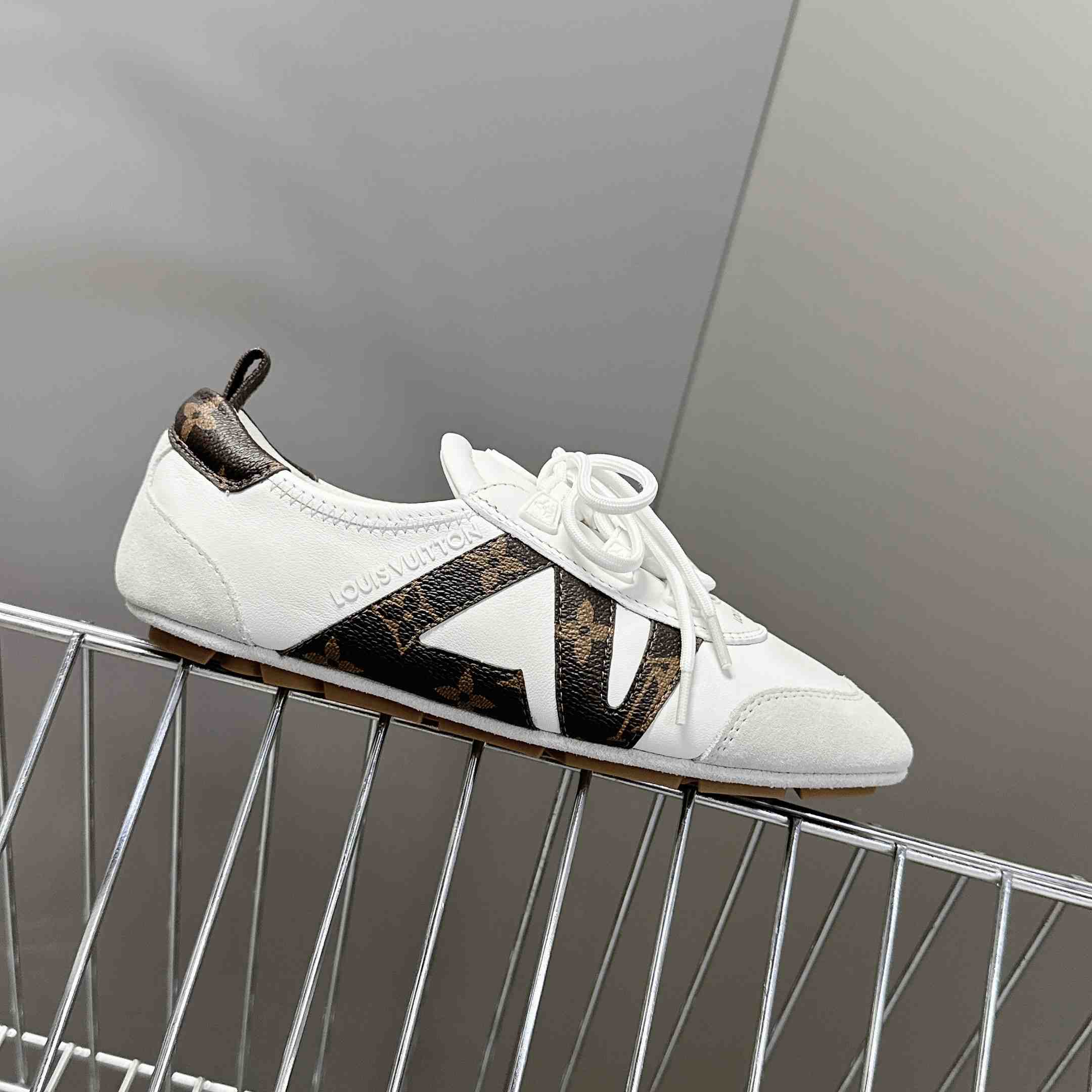 Louis Vuitton LV Sneakerina   1AHNC6 - DopestKickz