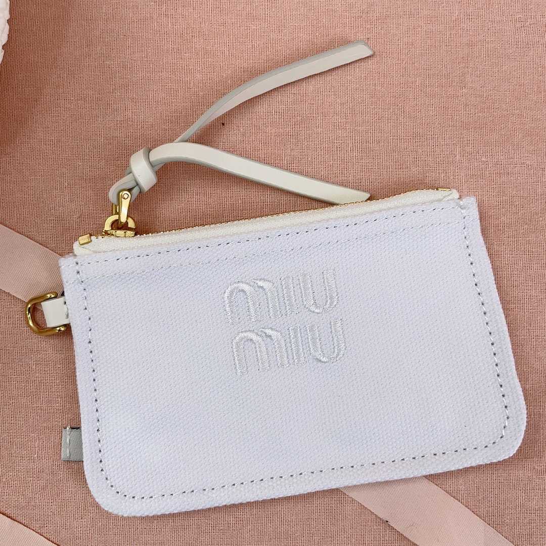 Miu Miu Wander Crochet-knit Shoulder Bag - DopestKickz