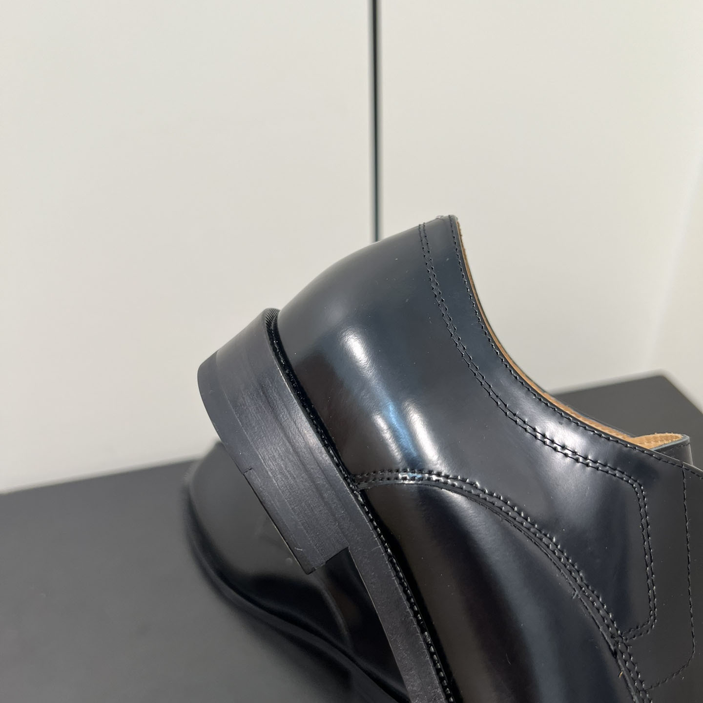 Maison Margiela Tabi Leather Loafers - DopestKickz