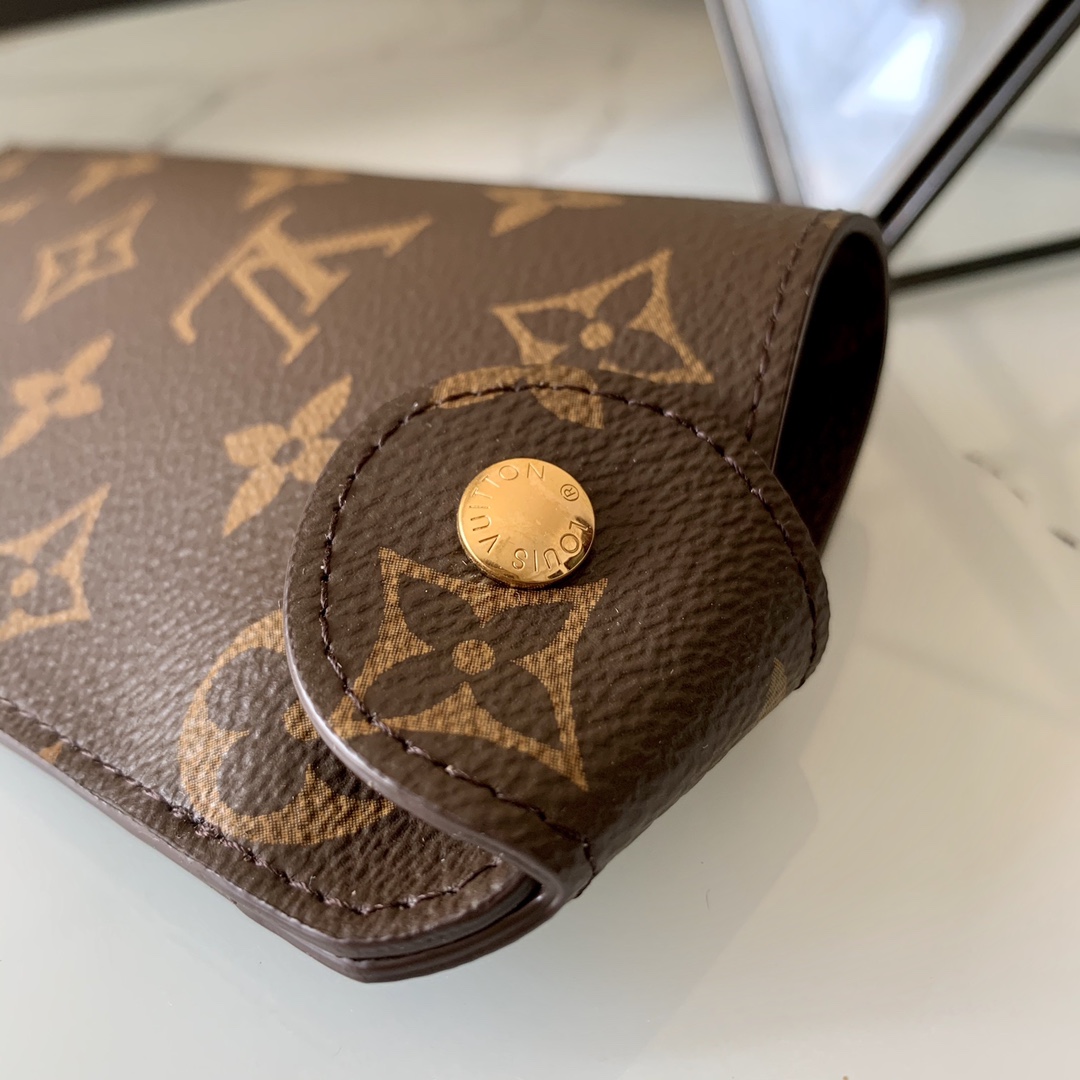Louis Vuitton LV Etui MM Sunglasses Case    8.5-3-19cm   M00284  - DopestKickz