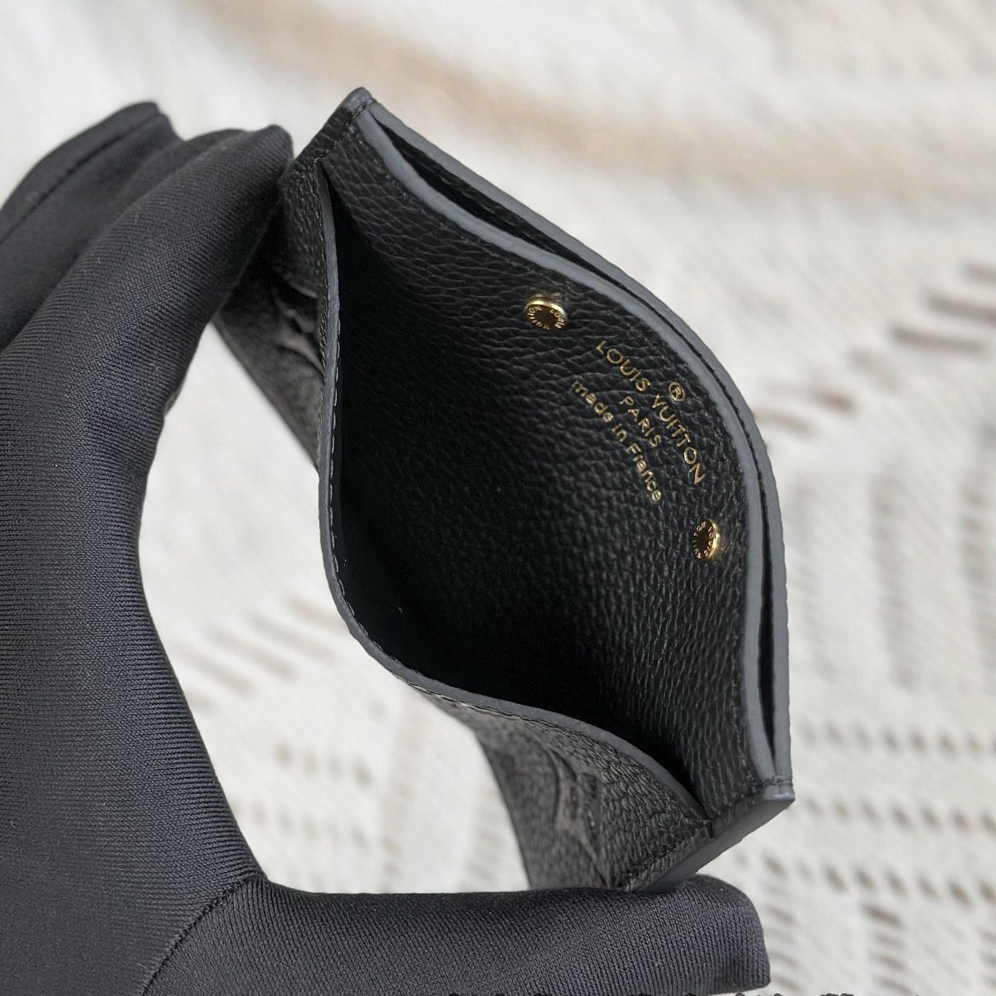 Louis Vuitton Card Holder  M69171 - DopestKickz