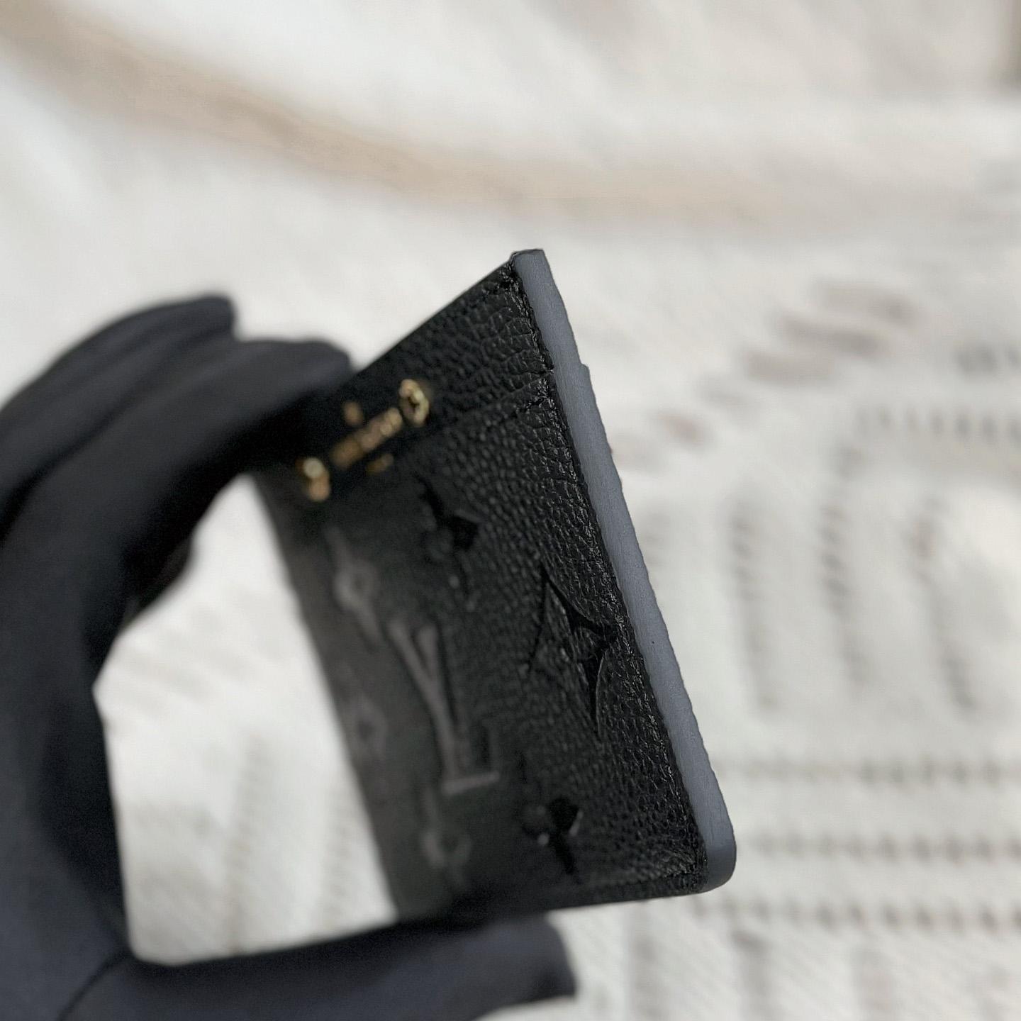Louis Vuitton Card Holder  M69171 - DopestKickz