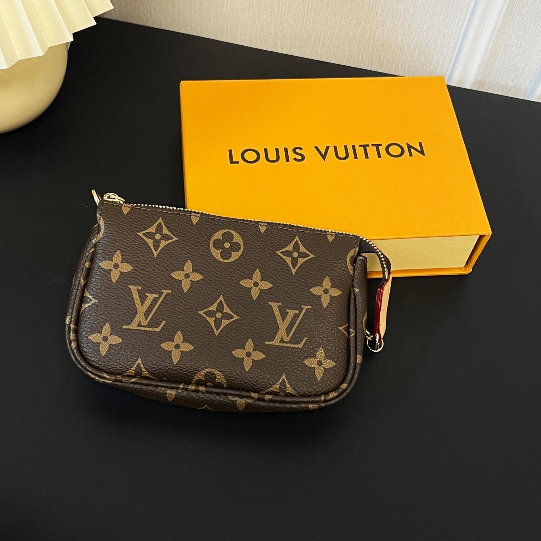 Louis Vuitton Mini Pochette Accessoires     - DopestKickz