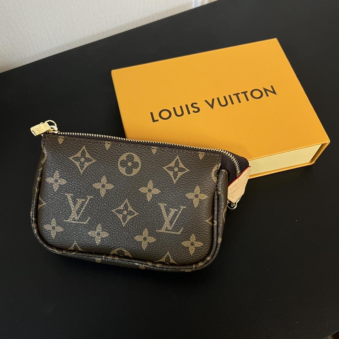 Louis Vuitton Mini Pochette Accessoires     - DopestKickz