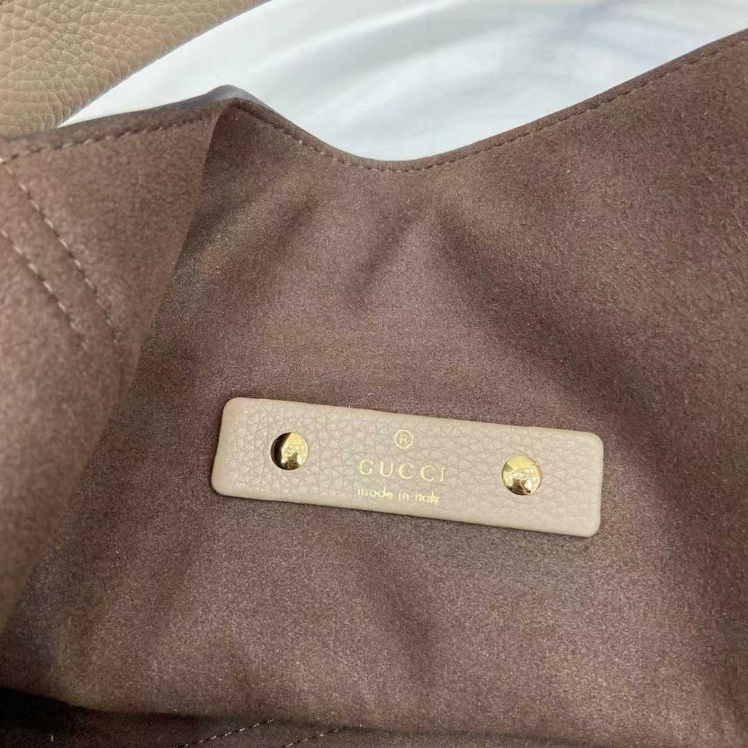 Gucci Softbit Maxi Shoulder Bag - DopestKickz