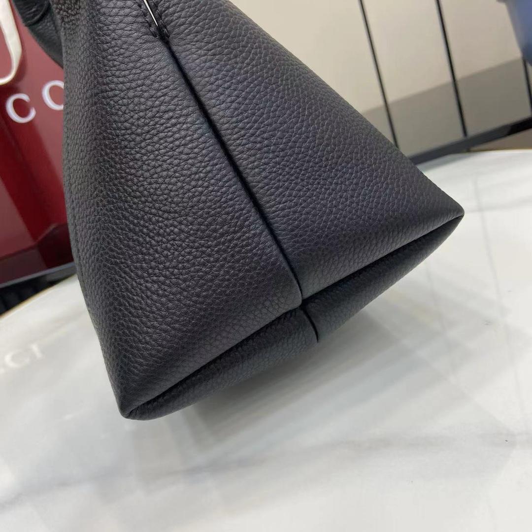 Gucci Softbit Medium Top Handle Bag - DopestKickz