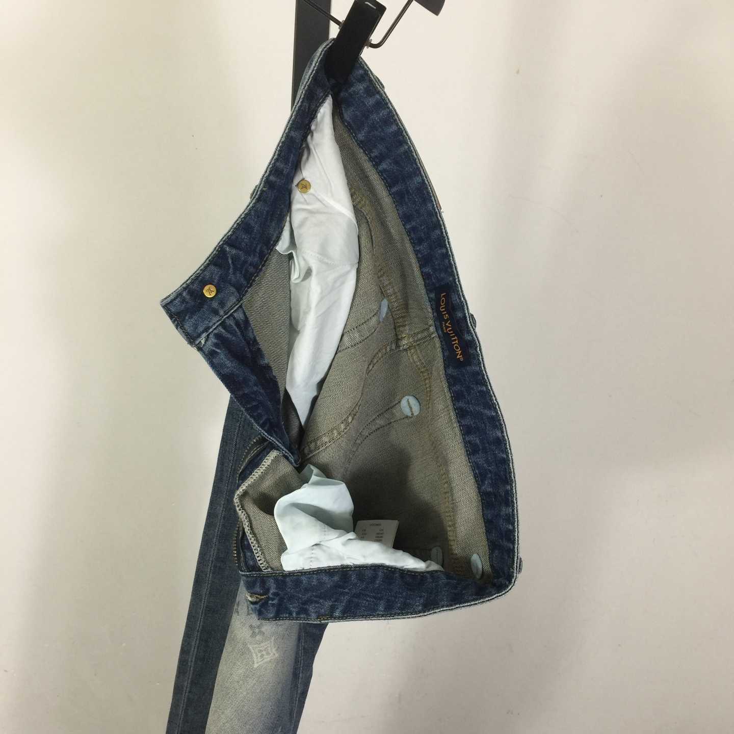 Louis Vuitton Jeans - DopestKickz