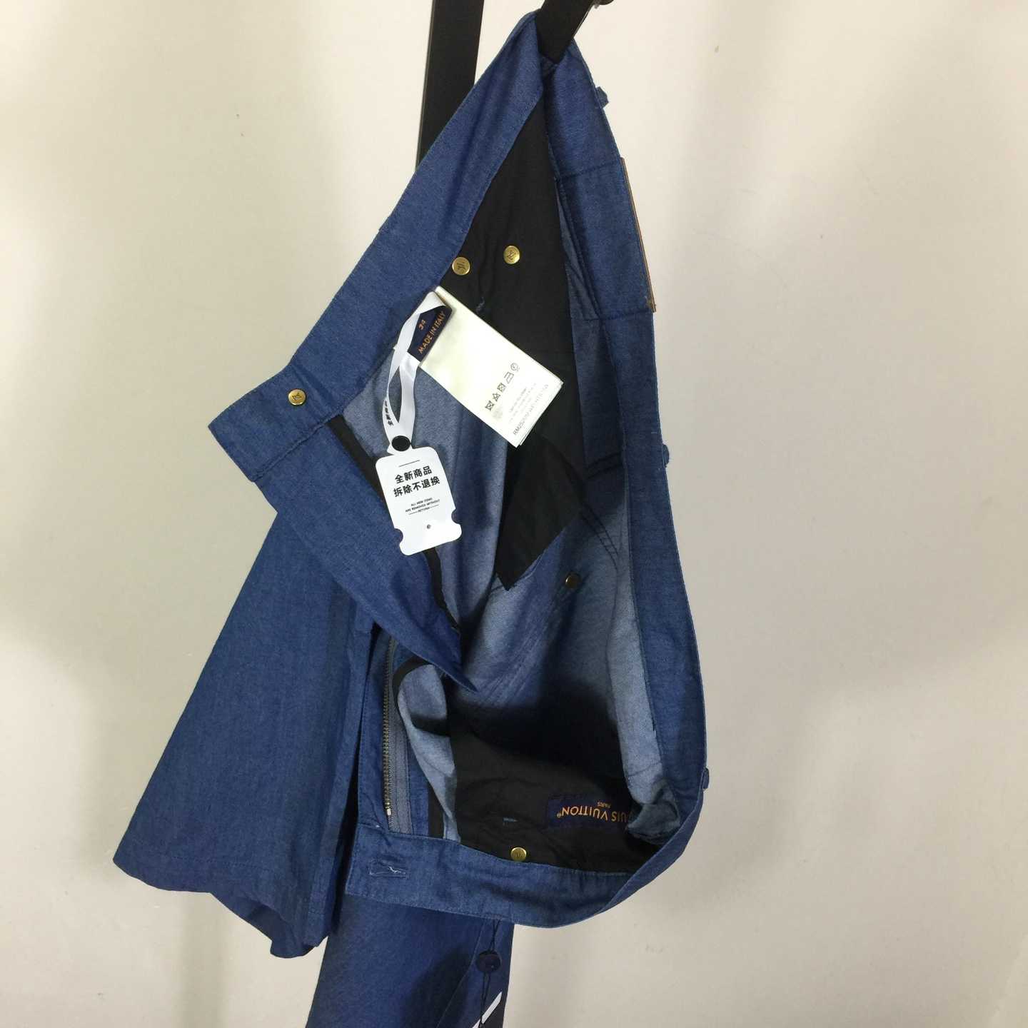 Louis Vuitton Embroidered Chambray Shorts   1AHVBT - DopestKickz