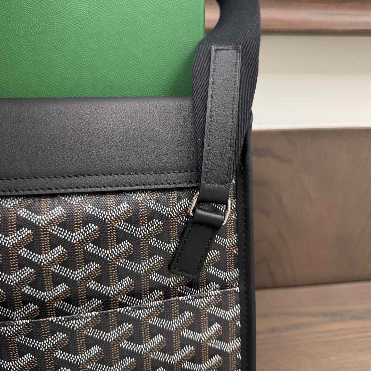 Goyard Coursier Messenger Bag - DopestKickz