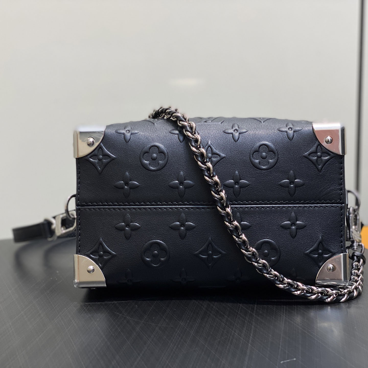 Louis Vuitton Speedy Trunk 20   M14575 - DopestKickz