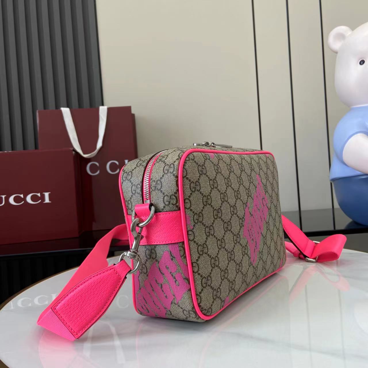 Gucci Medium Crossbody Bag With Print - DopestKickz