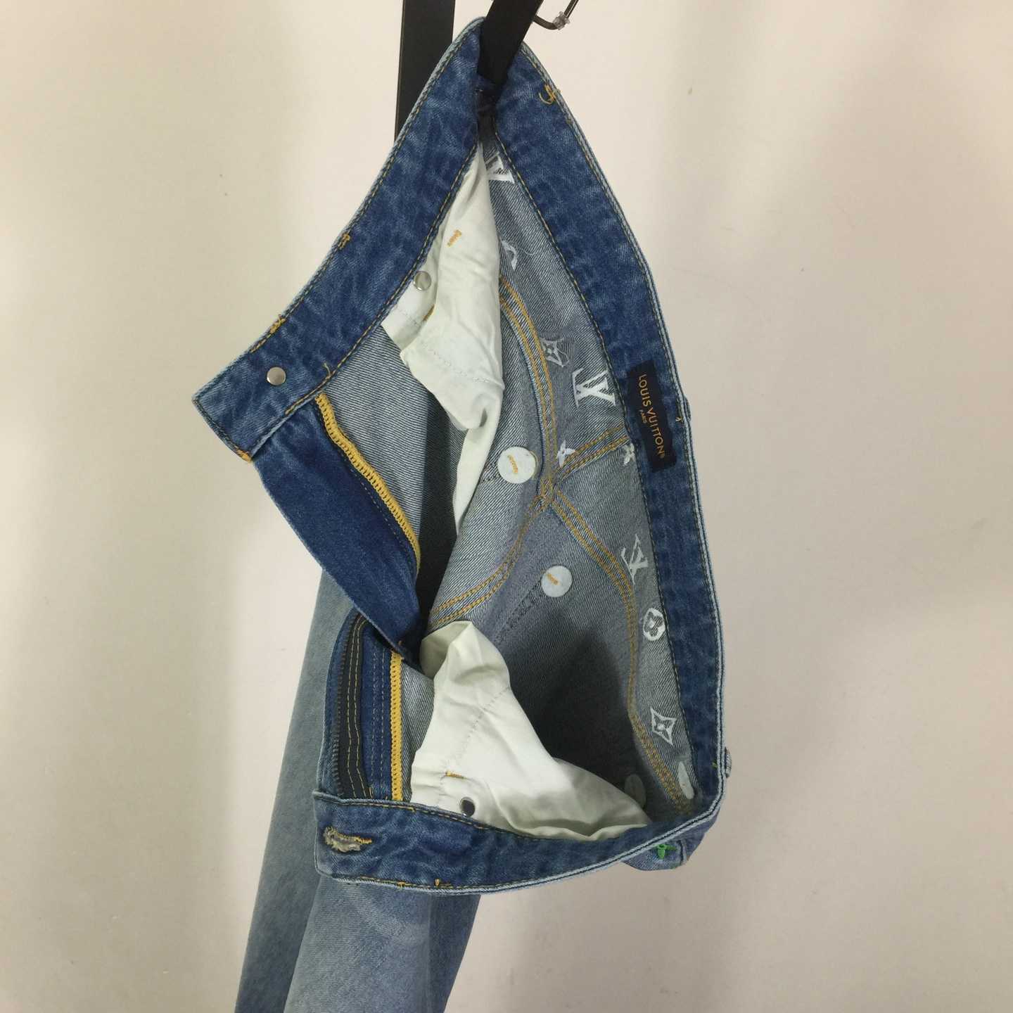 Louis Vuitton Jeans - DopestKickz
