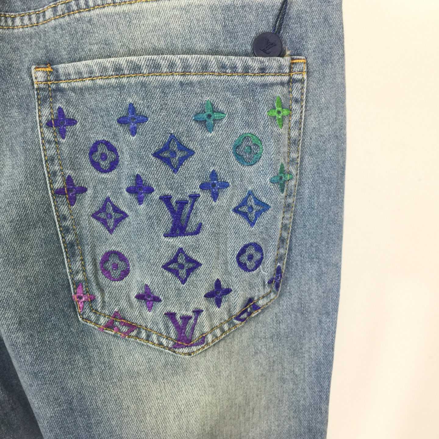 Louis Vuitton Jeans - DopestKickz