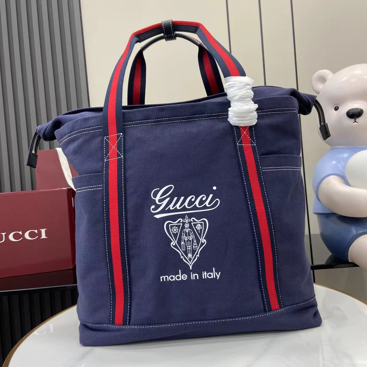 Gucci Printed Canvas Large Tote Bag - DopestKickz