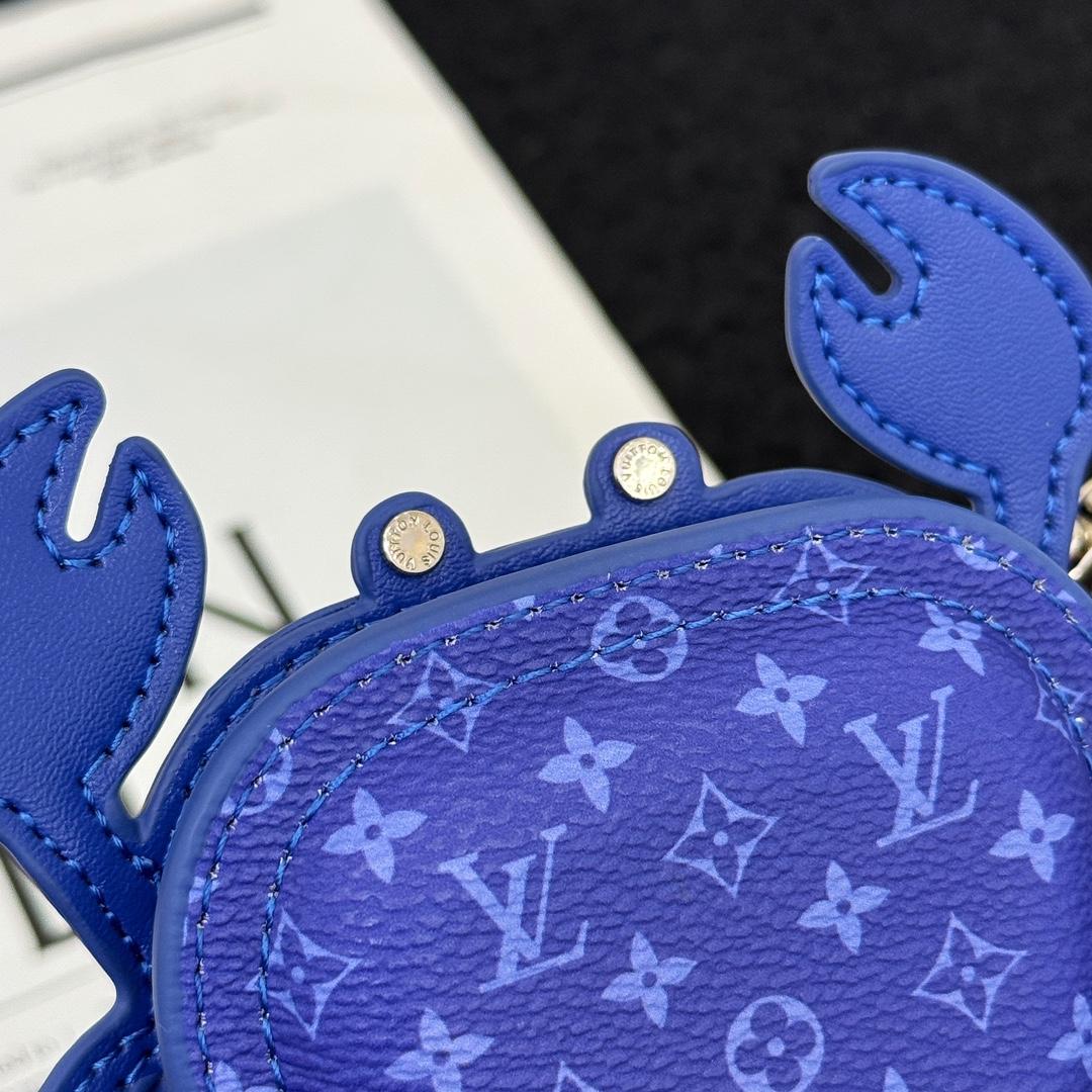 Louis Vuitton LV Crab Bag Charm   M02217 - DopestKickz