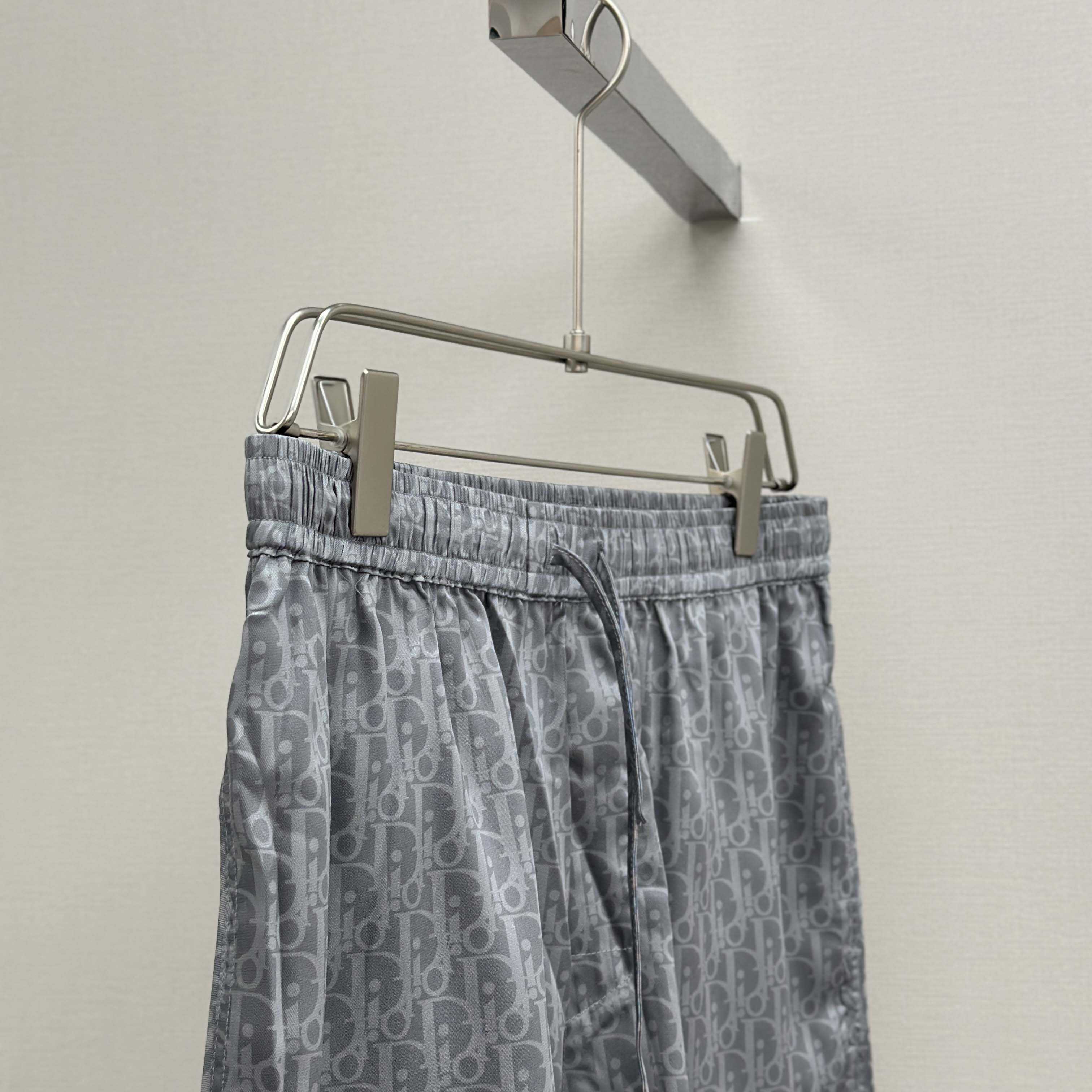 Dior Oblique Shorts - DopestKickz
