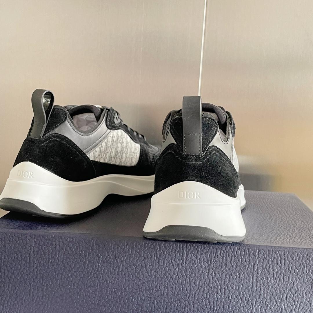 Dior B25 Runner Sneaker   - DopestKickz
