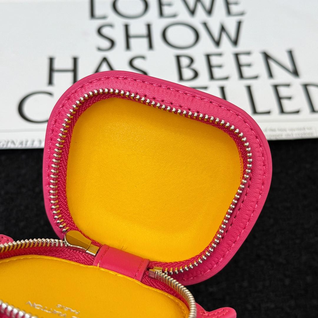 Louis Vuitton LV Crab Bag Charm   M02298 - DopestKickz