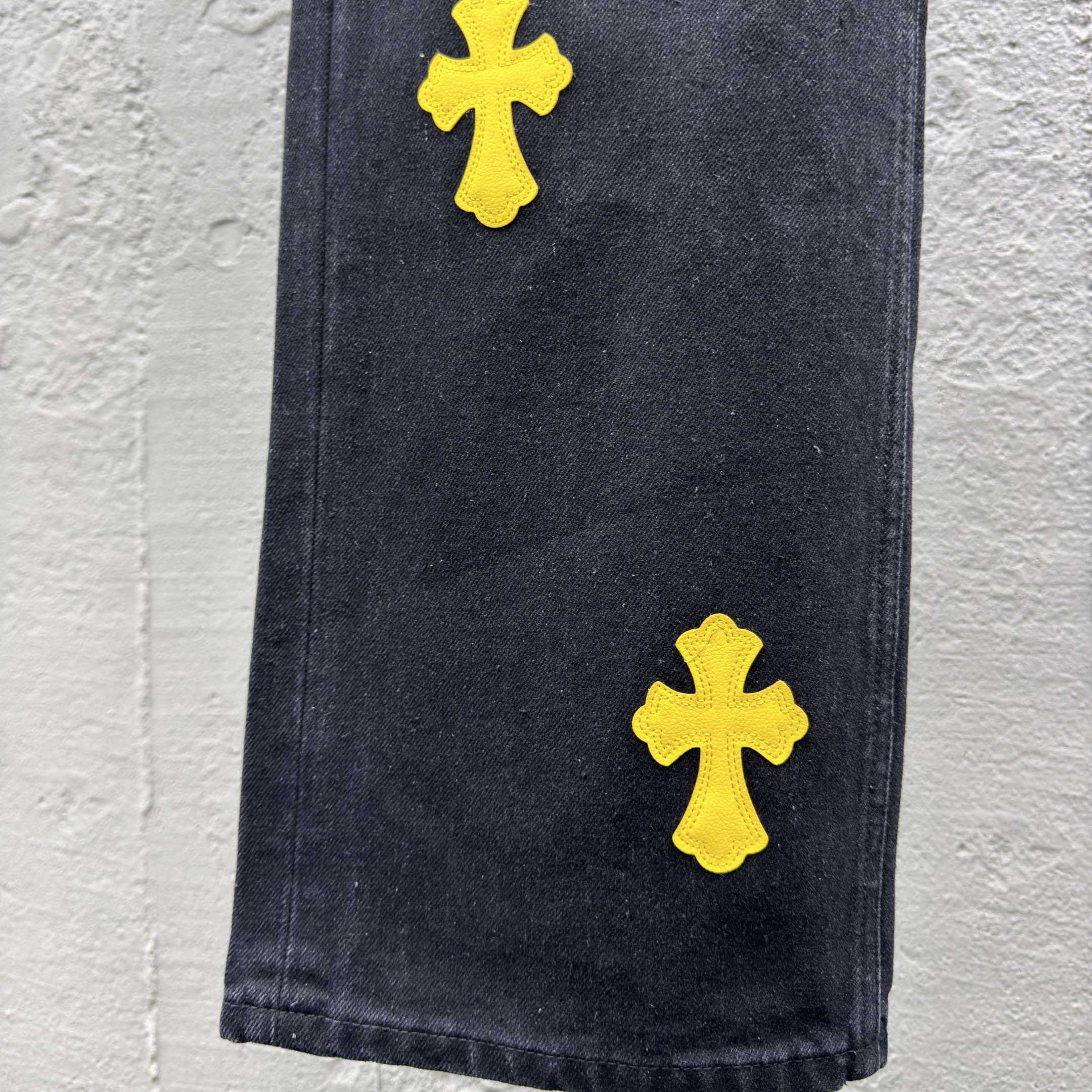 Chrome Hearts Jeans - DopestKickz