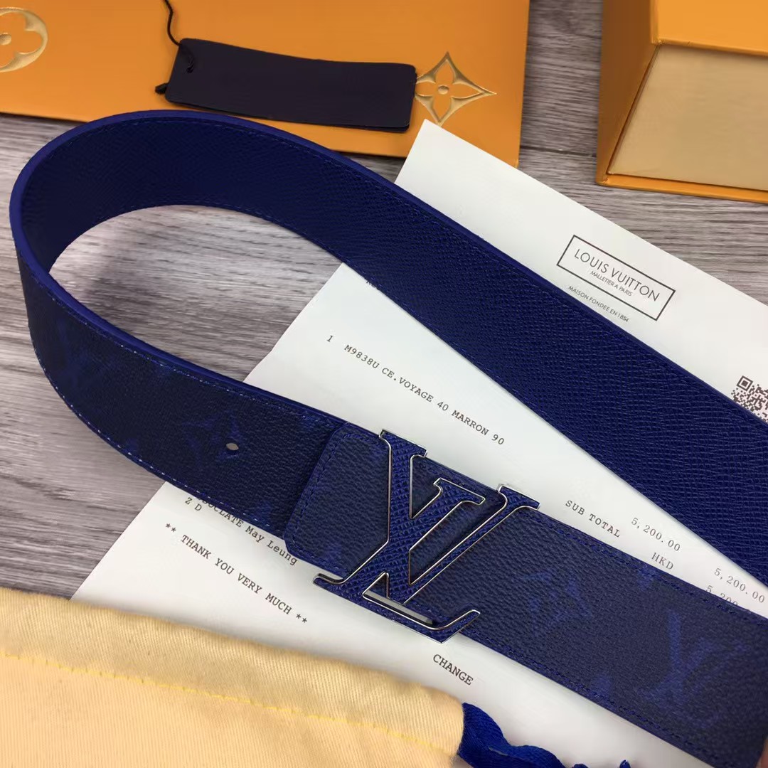 Louis Vuitton LV Dimension 40mm Reversible Belt    MO159U - DopestKickz