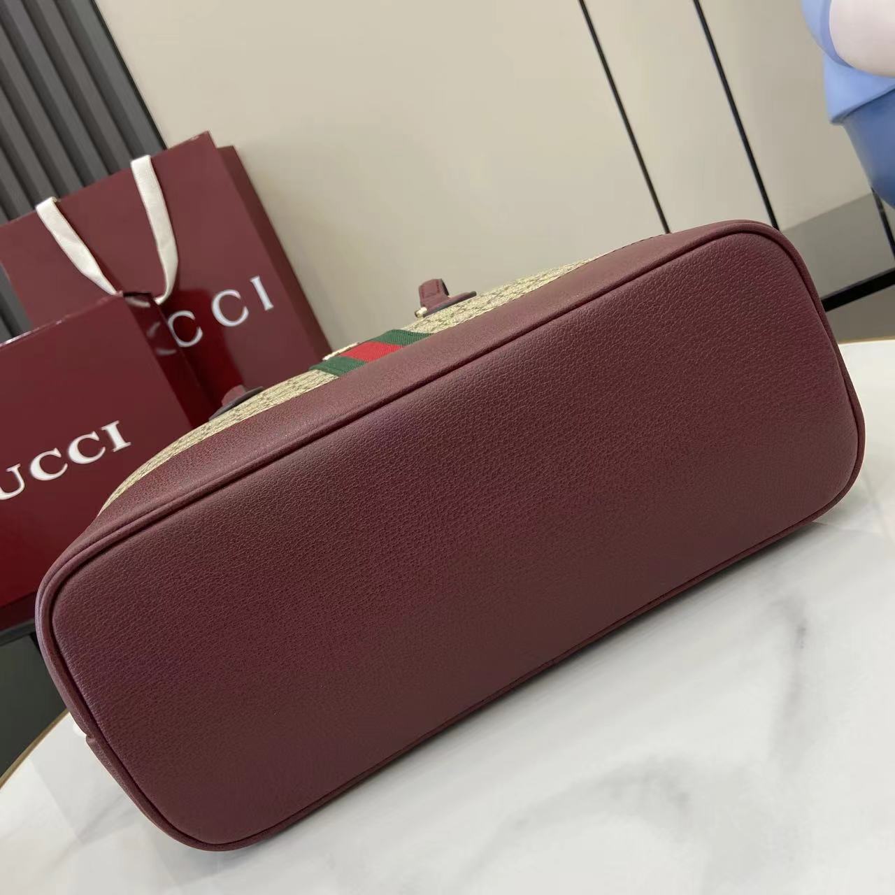 Gucci Ophidia Medium Tote Bag - DopestKickz