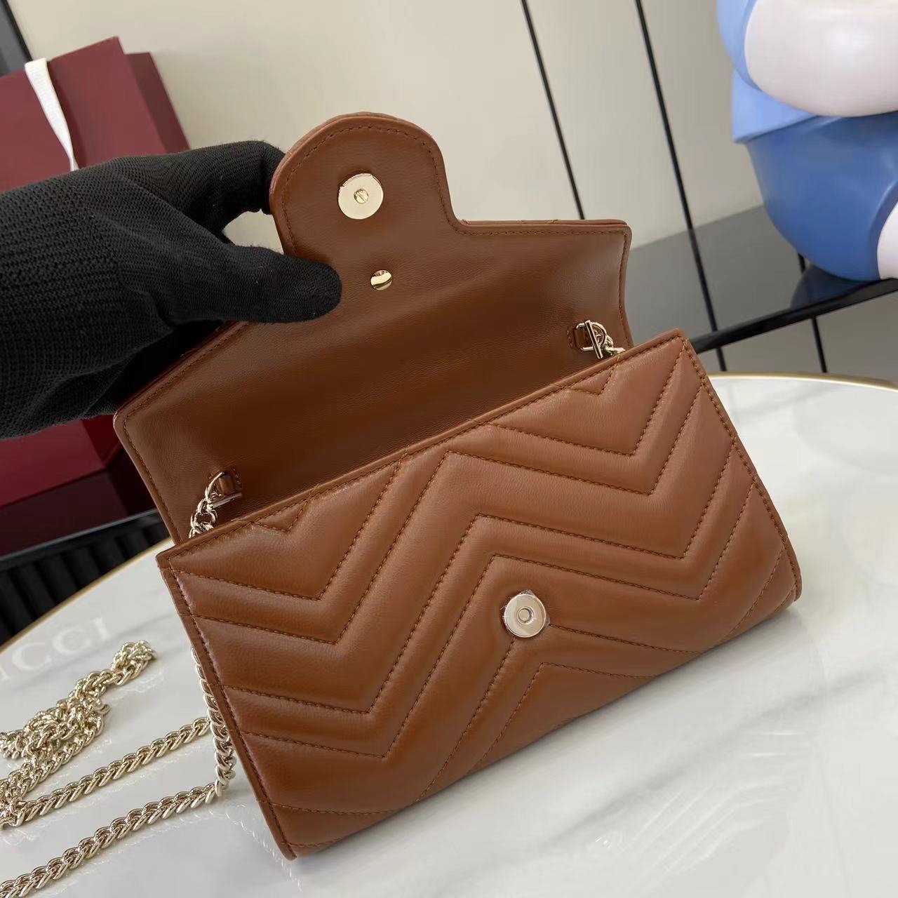 Gucci GG Marmont Wallet On Chain - DopestKickz