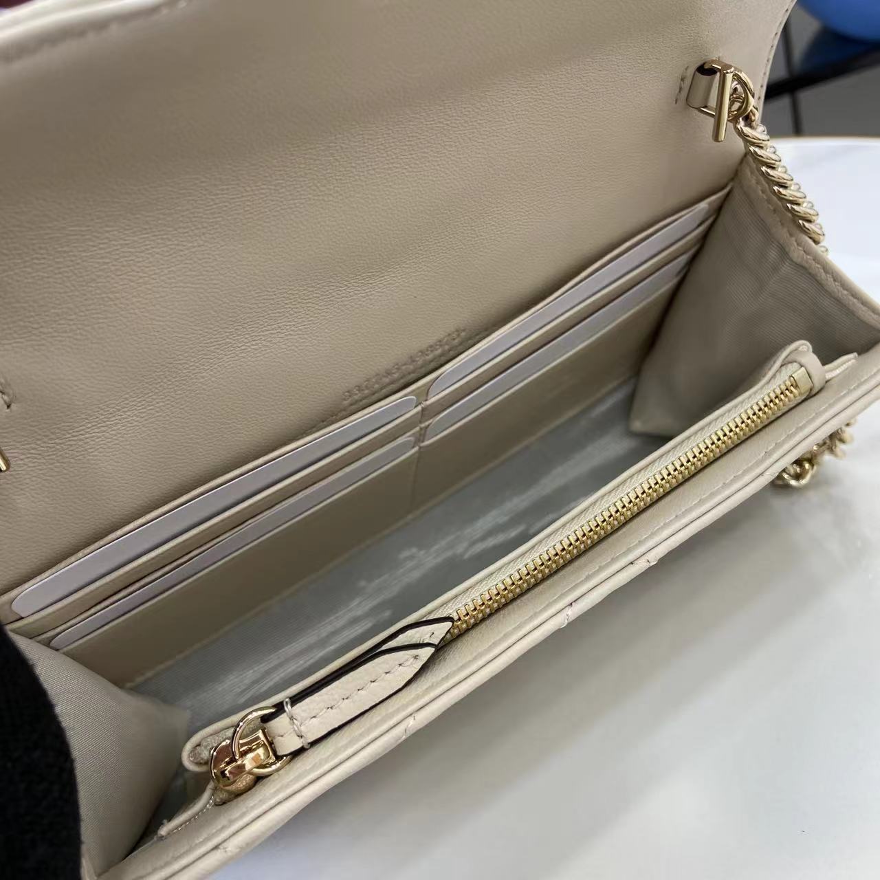 Gucci GG Marmont Wallet On Chain - DopestKickz