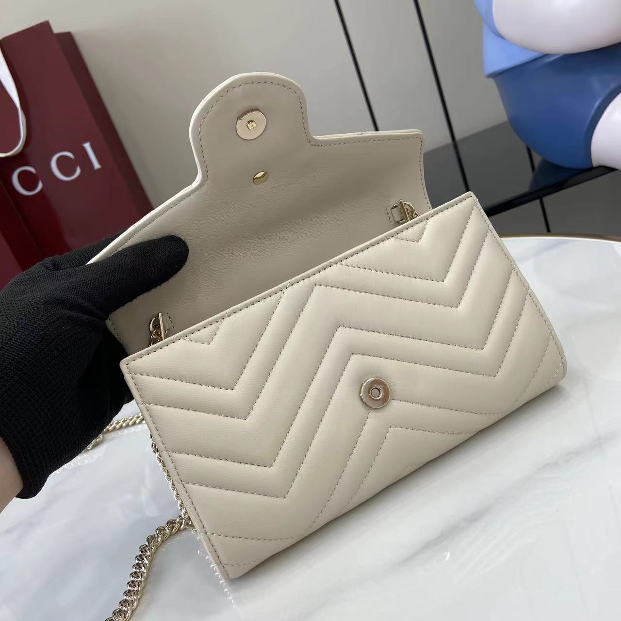 Gucci GG Marmont Wallet On Chain - DopestKickz