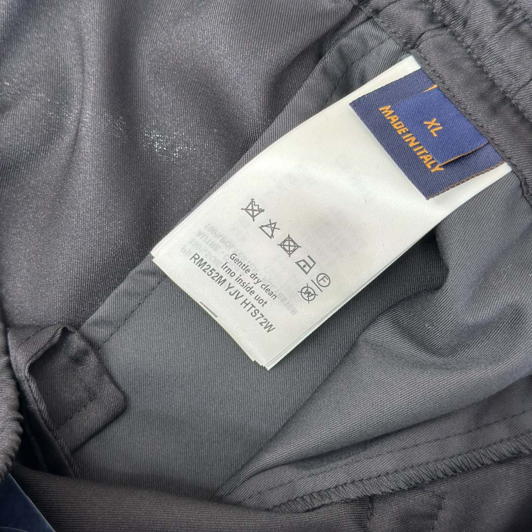 Louis Vuitton Printed Signature Silk Shorts   1AIMG3 - DopestKickz