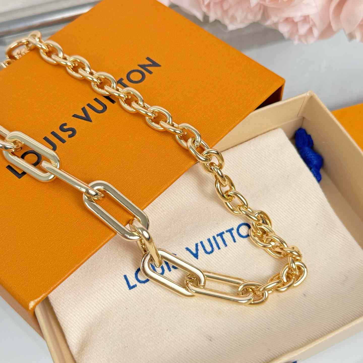 Louis Vuitton LV x TM Superflat Bag Chain   M02452 - DopestKickz