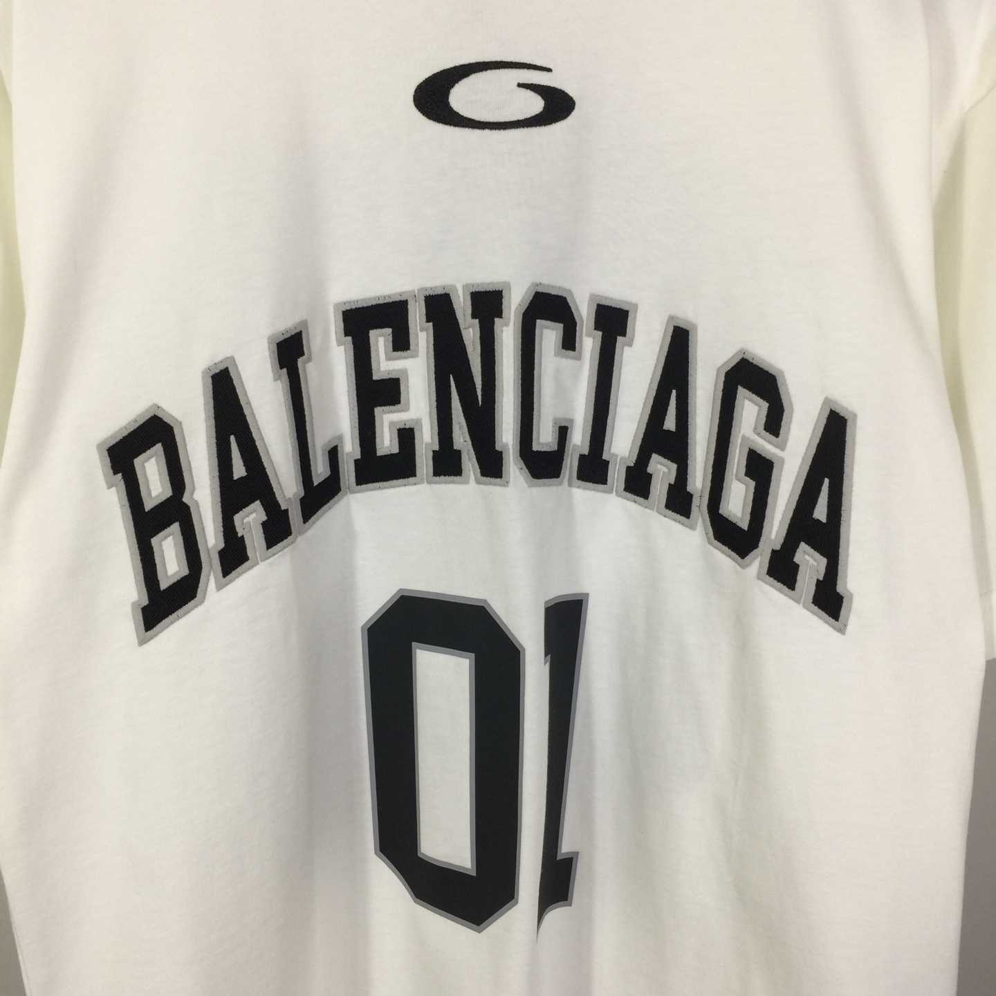 Balenciaga Basketball Series - Oversized T-Shirt In Off White - DopestKickz