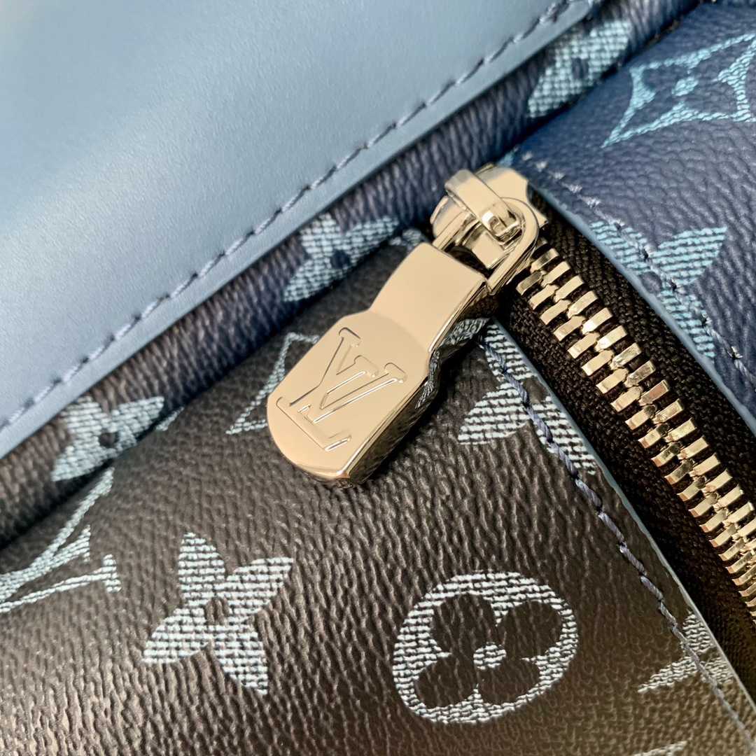 Louis Vuitton Discovery Backpack PM   M11590 - DopestKickz