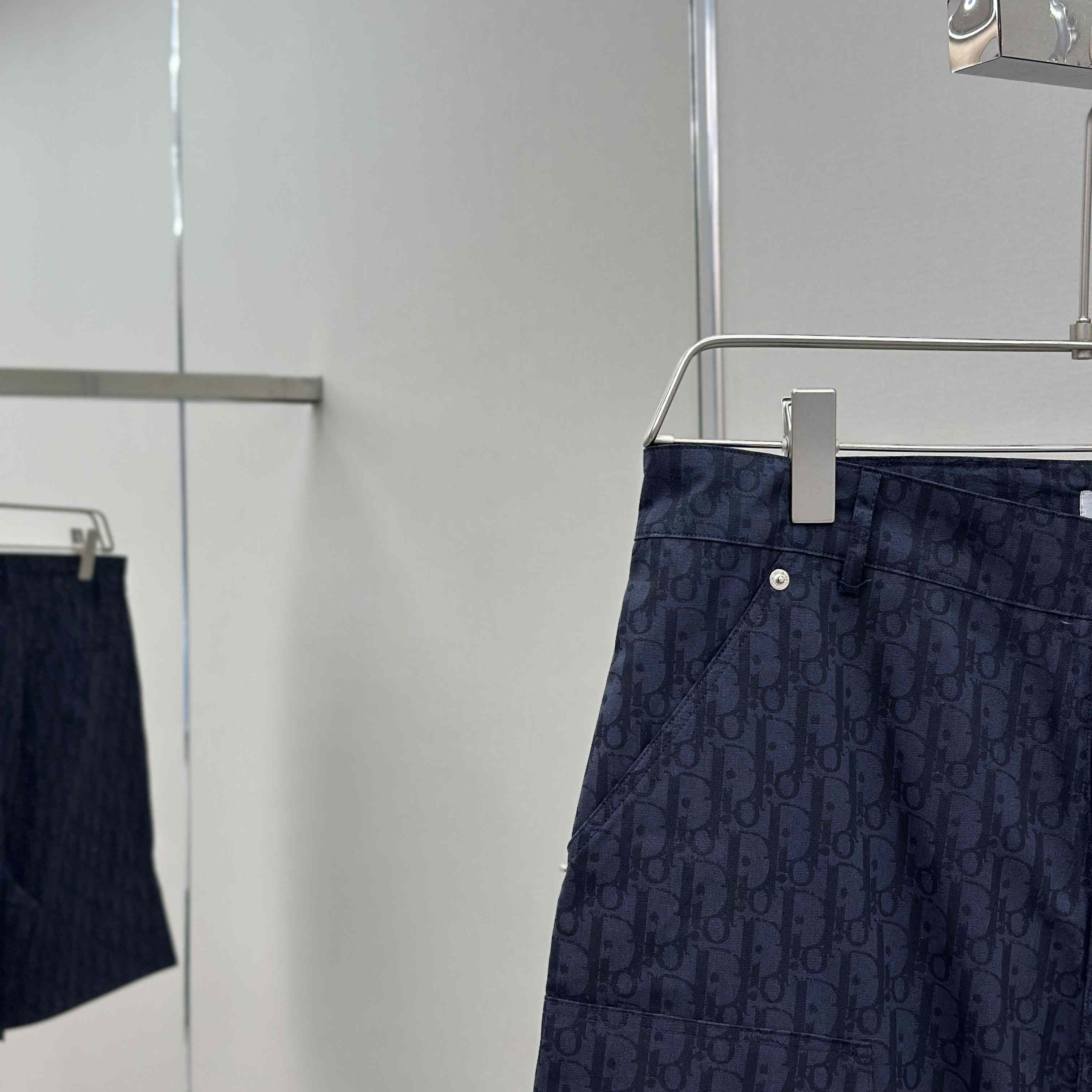 Dior Oblique Shorts - DopestKickz
