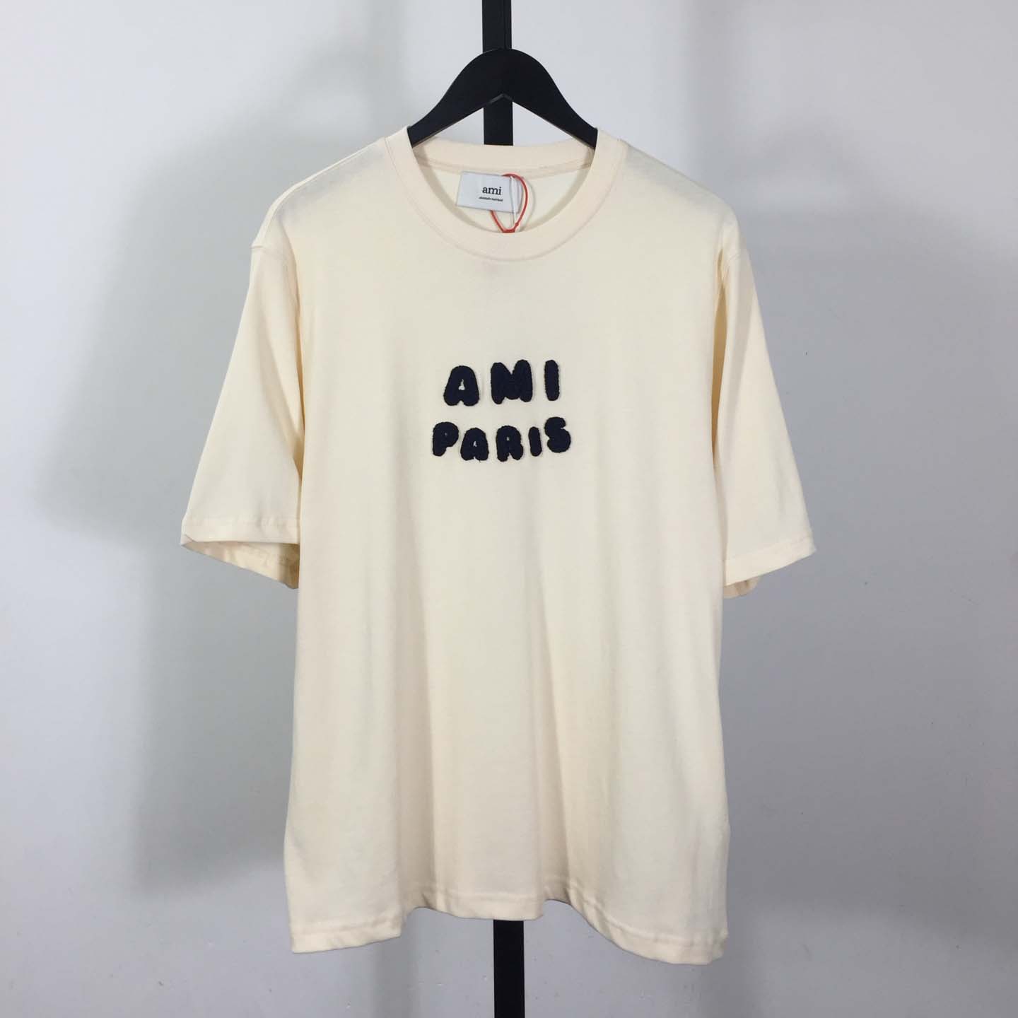 AMI Paris T-Shirt  - DopestKickz