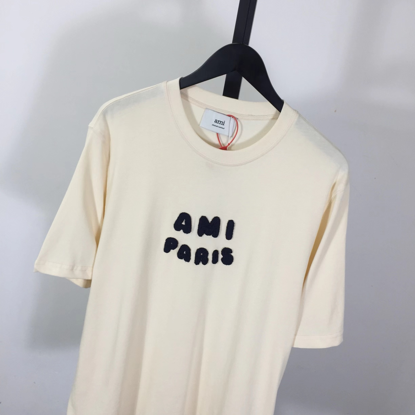 AMI Paris T-Shirt  - DopestKickz