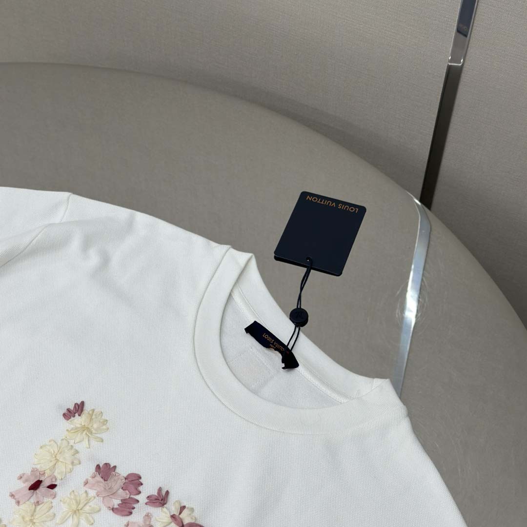 Louis Vuitton Embroidered T-Shirt   1AIMKH - DopestKickz