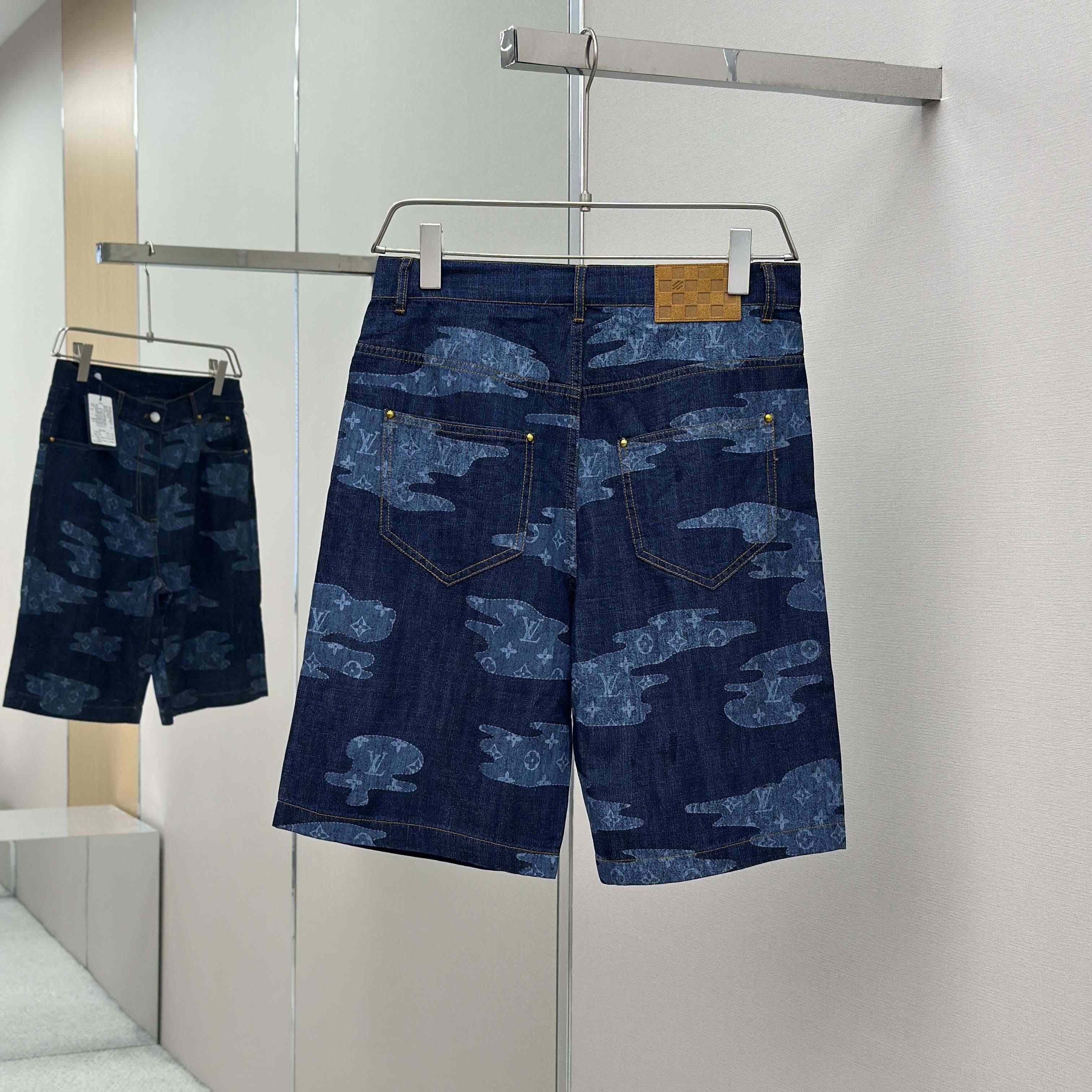 Louis Vuitton Monogram Chambray Shorts   1AILU6 - DopestKickz