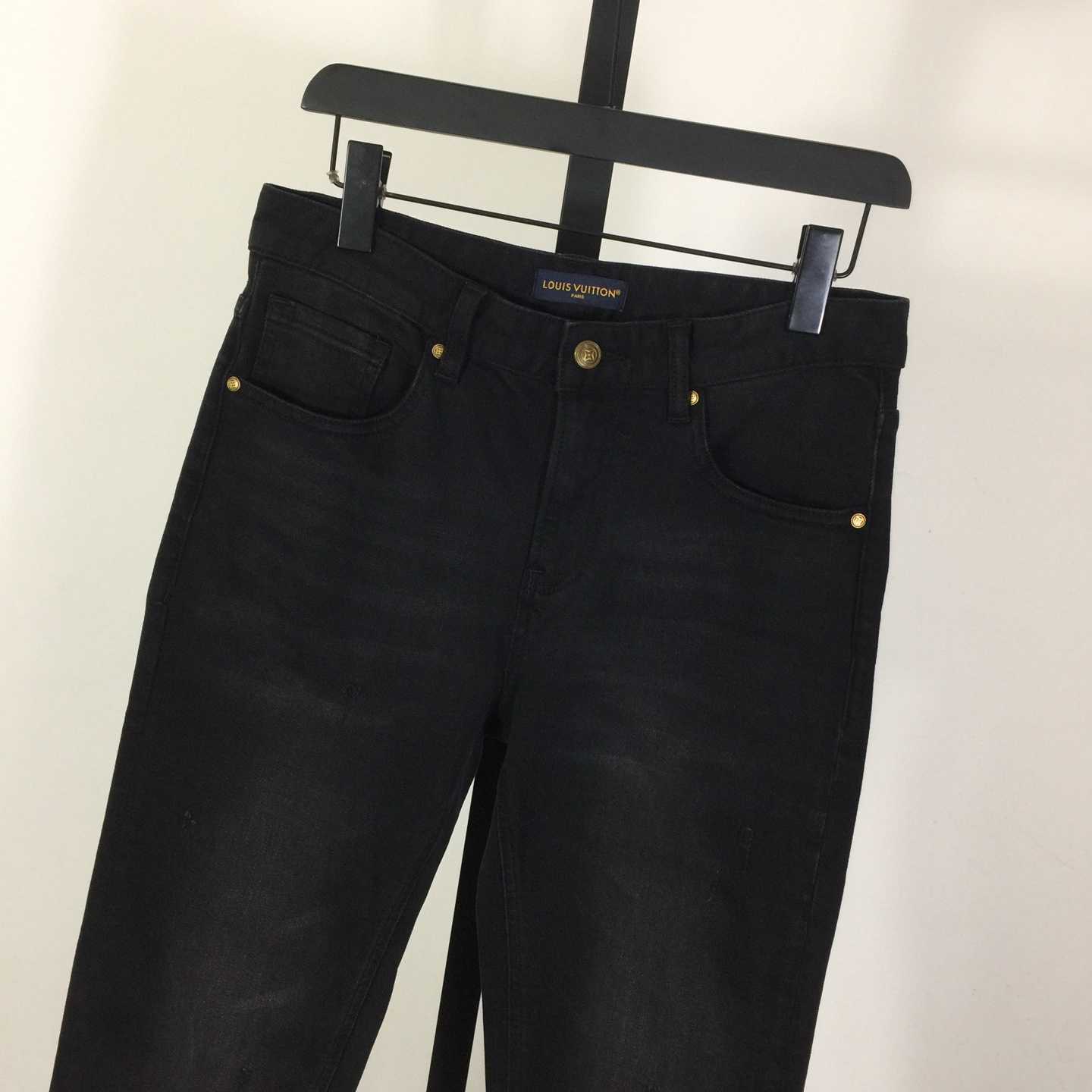 Louis Vuitton Jeans - DopestKickz