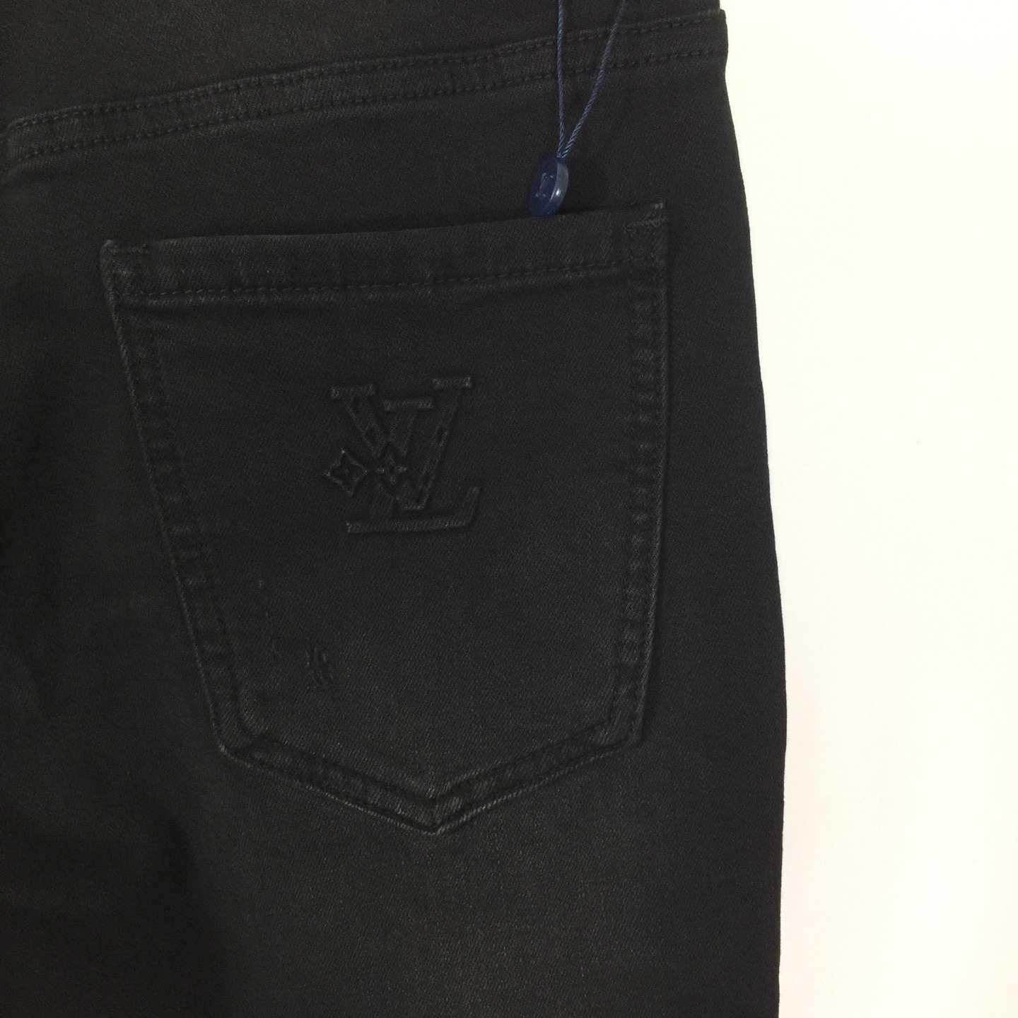 Louis Vuitton Jeans - DopestKickz