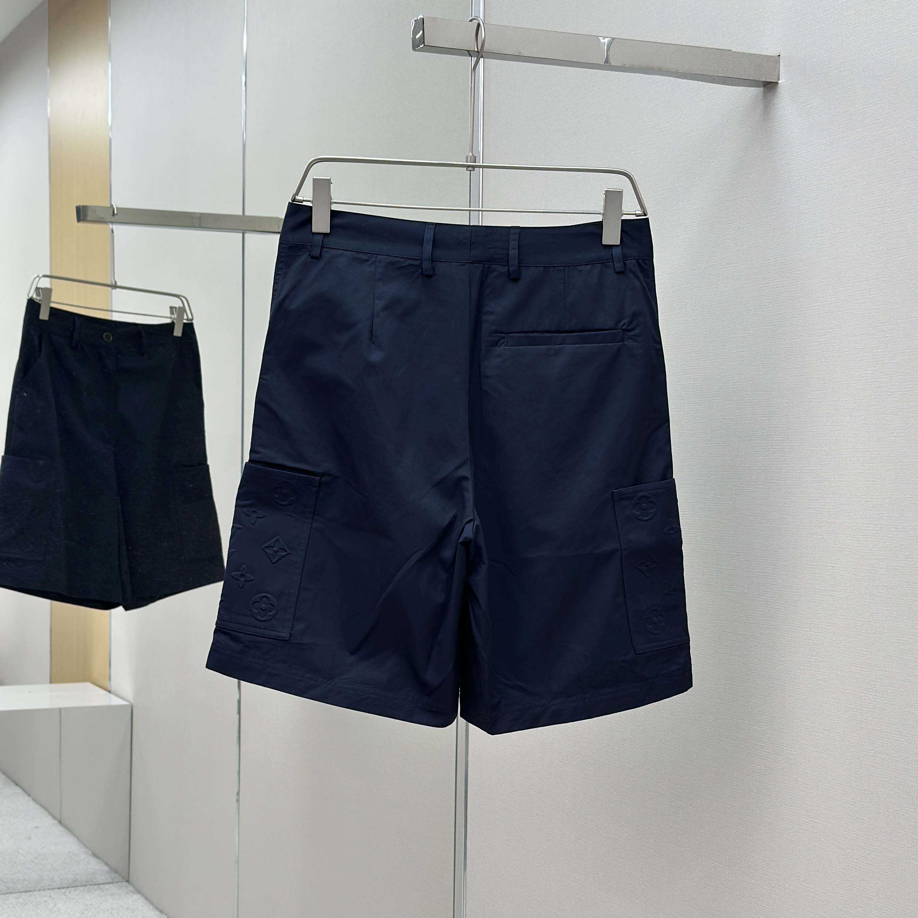 Louis Vuitton Monogram Pocket Cargo Shorts   1AHVTL - DopestKickz
