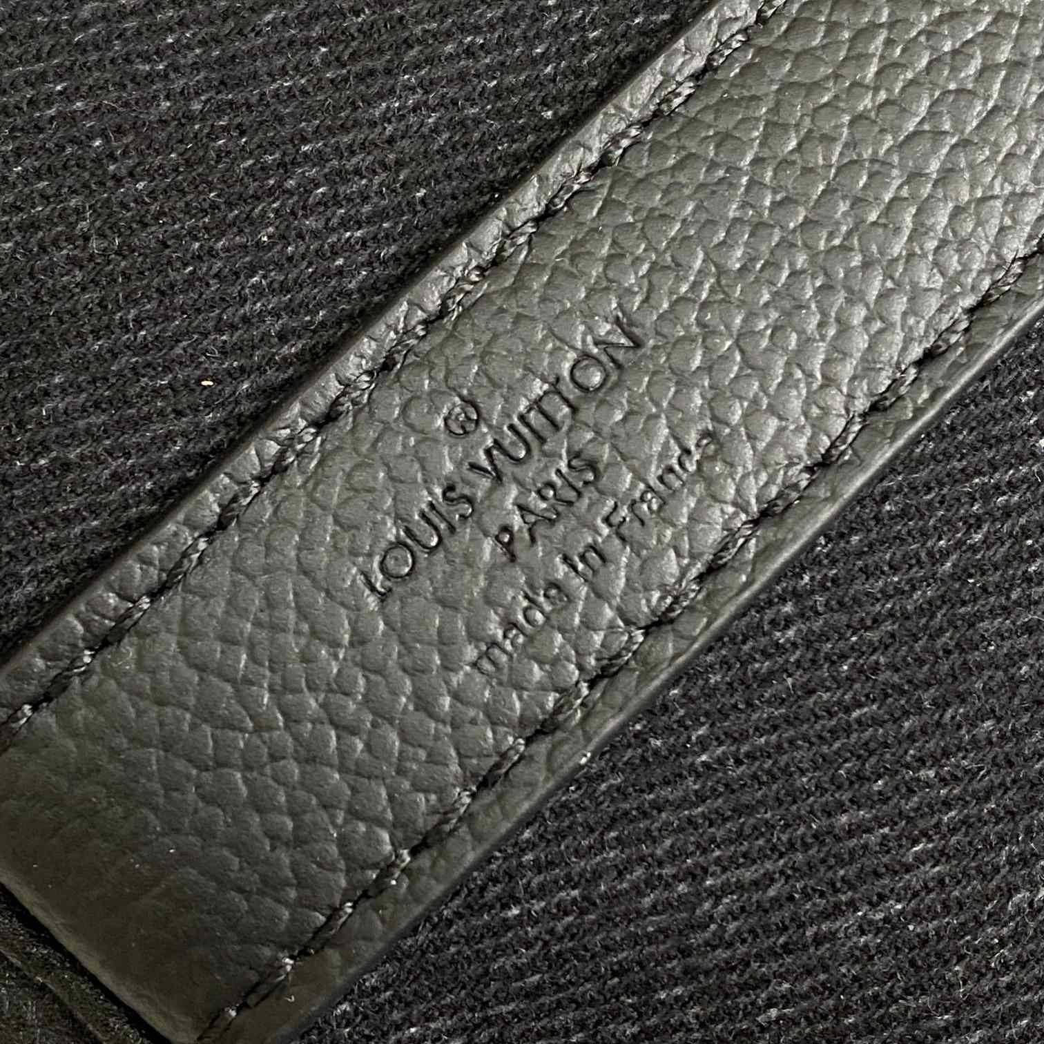Louis Vuitton Keepall Bandoulière 50   M13966 - DopestKickz