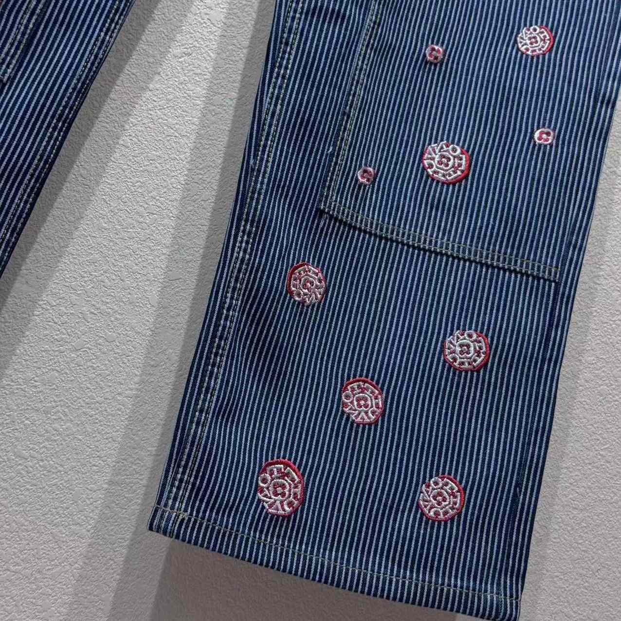 Louis Vuitton Jeans - DopestKickz