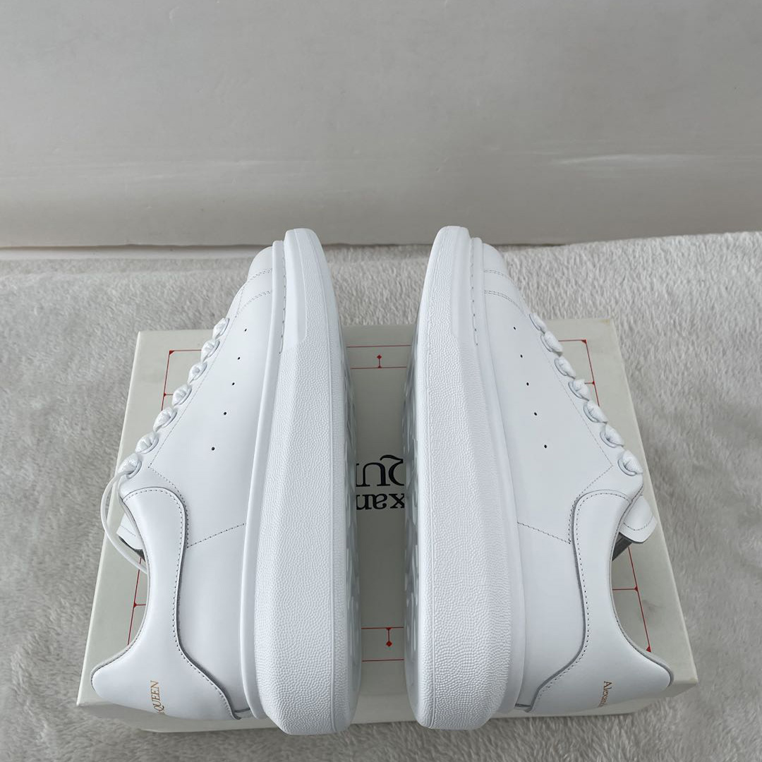 Alexander Mqueen Sneakers In White - DopestKickz