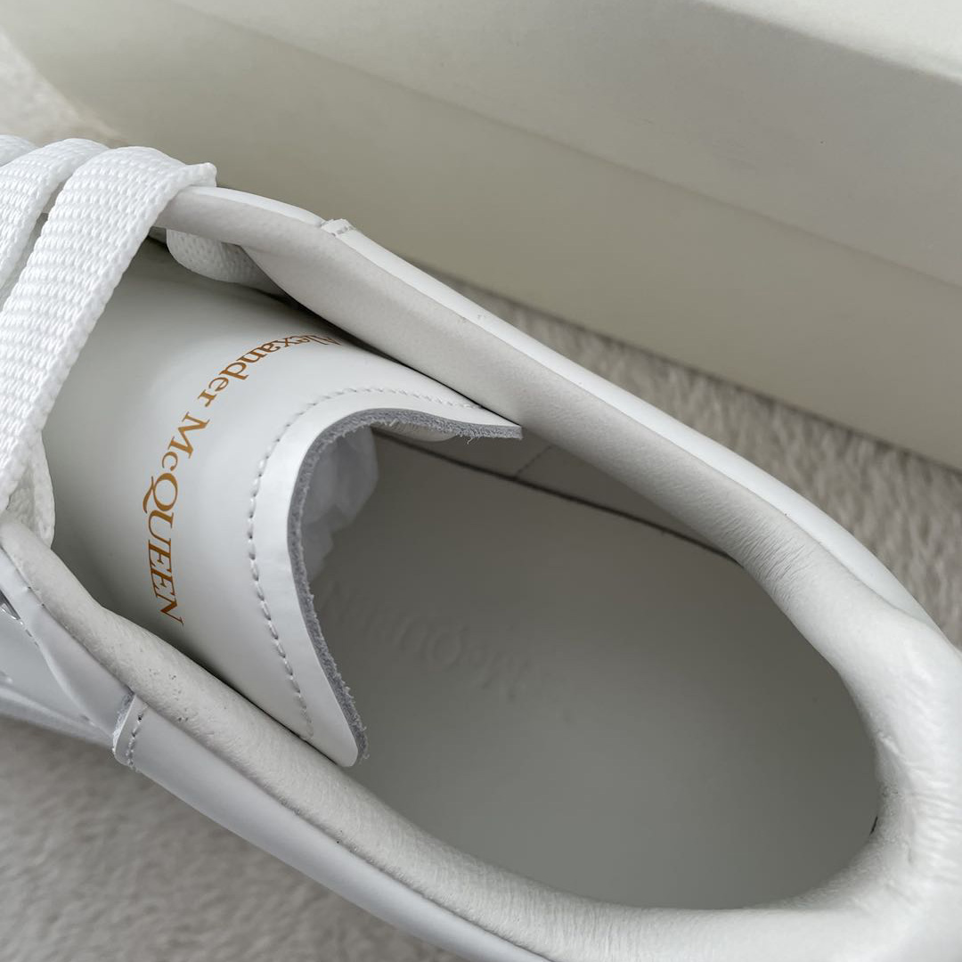 Alexander Mqueen Sneakers In White - DopestKickz