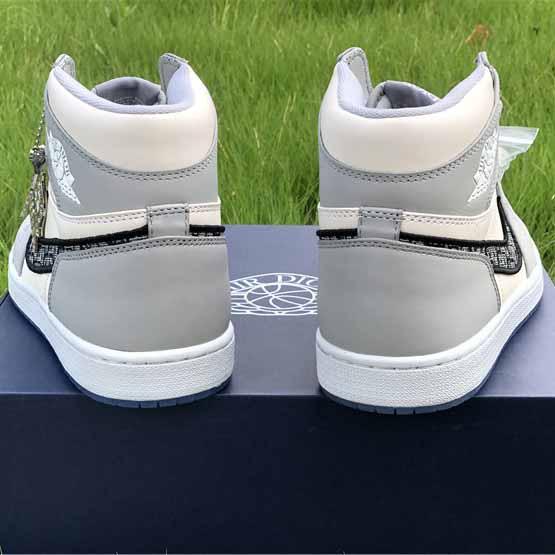 Jordan Air 1 Sneaker - DopestKickz