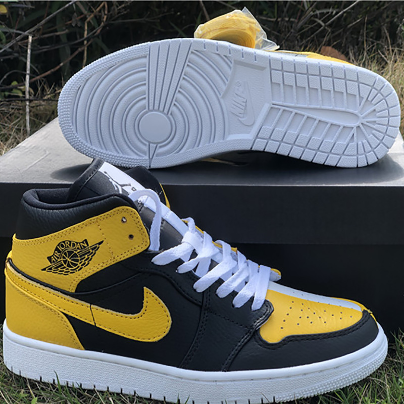 Jordan AJ1 Retro High Black/Yellow/White - DopestKickz