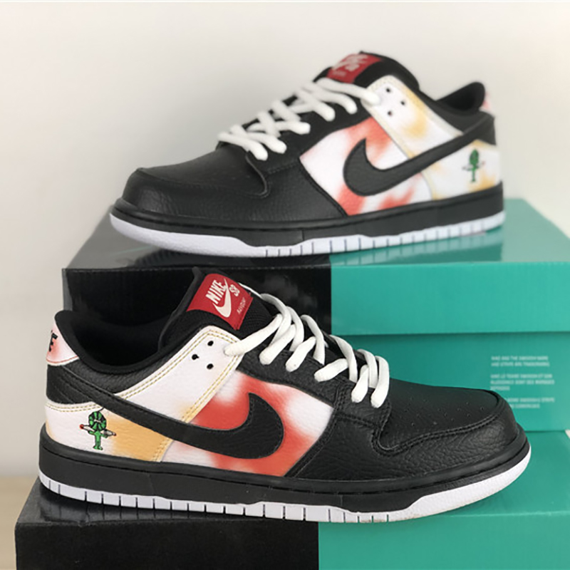 Nike Dunk SB Low Raygun Tue-Dye In White/Black - DopestKickz