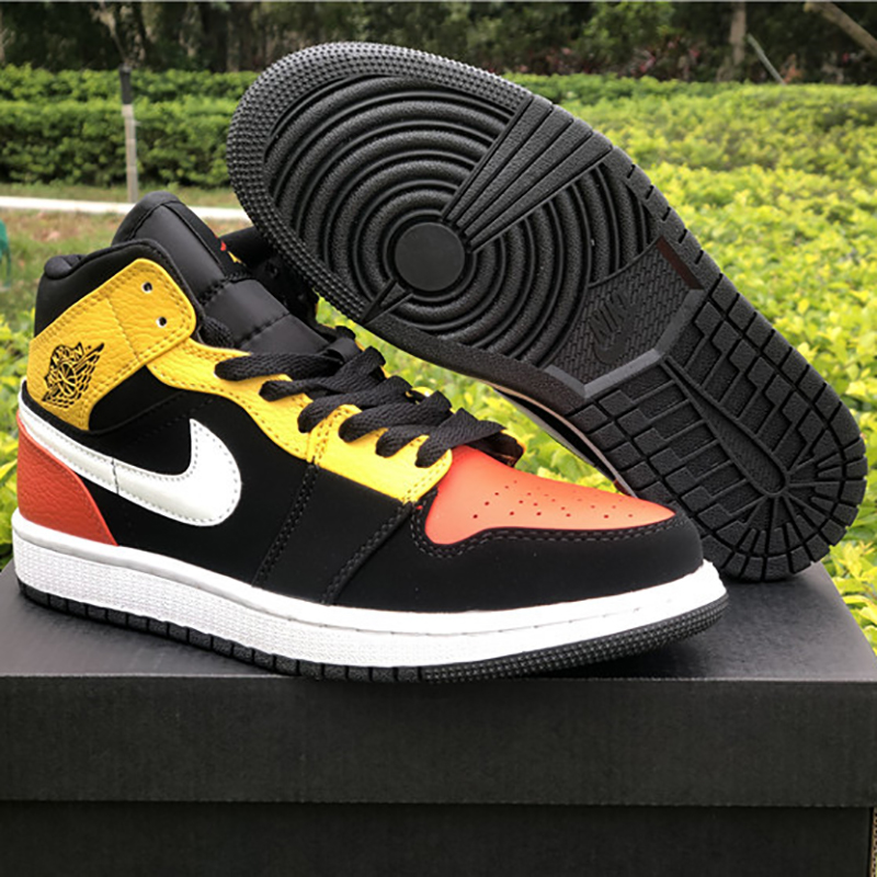 Jordan Air Jordan 1 Mid Raygun - DopestKickz
