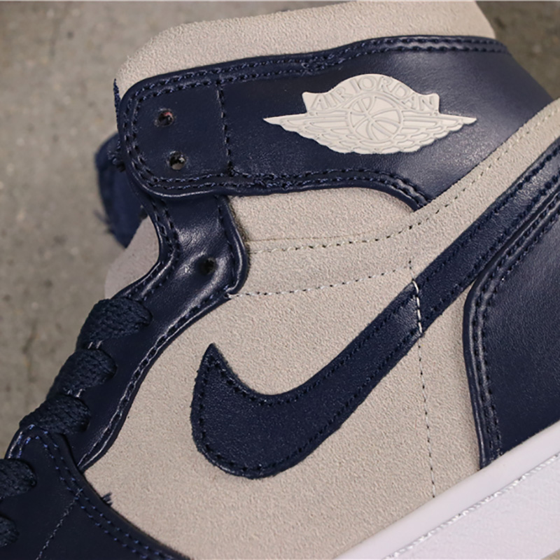 Jordan AJ1 Mid Top WMNS Navy Blue - DopestKickz